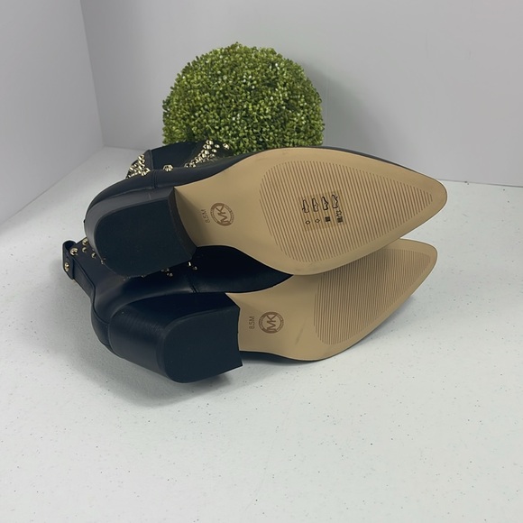 MICHAEL KORS
Women's Kinlee Leather Studded Pull-On Chelsea Booties Sz 8.5 - Picture 8 of 12